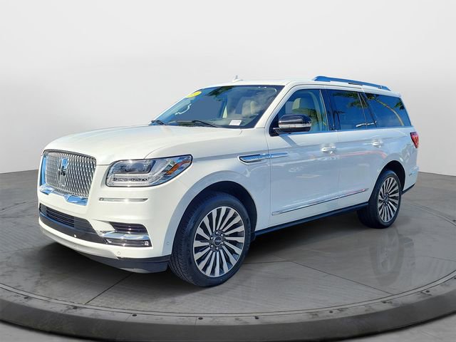 Used 2021 Lincoln Navigator Reserve w/ Luxury Package AWD/4WD image 3