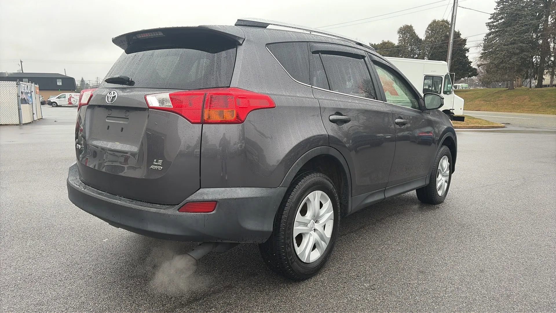 Used 2015 Toyota RAV4 LE image 10