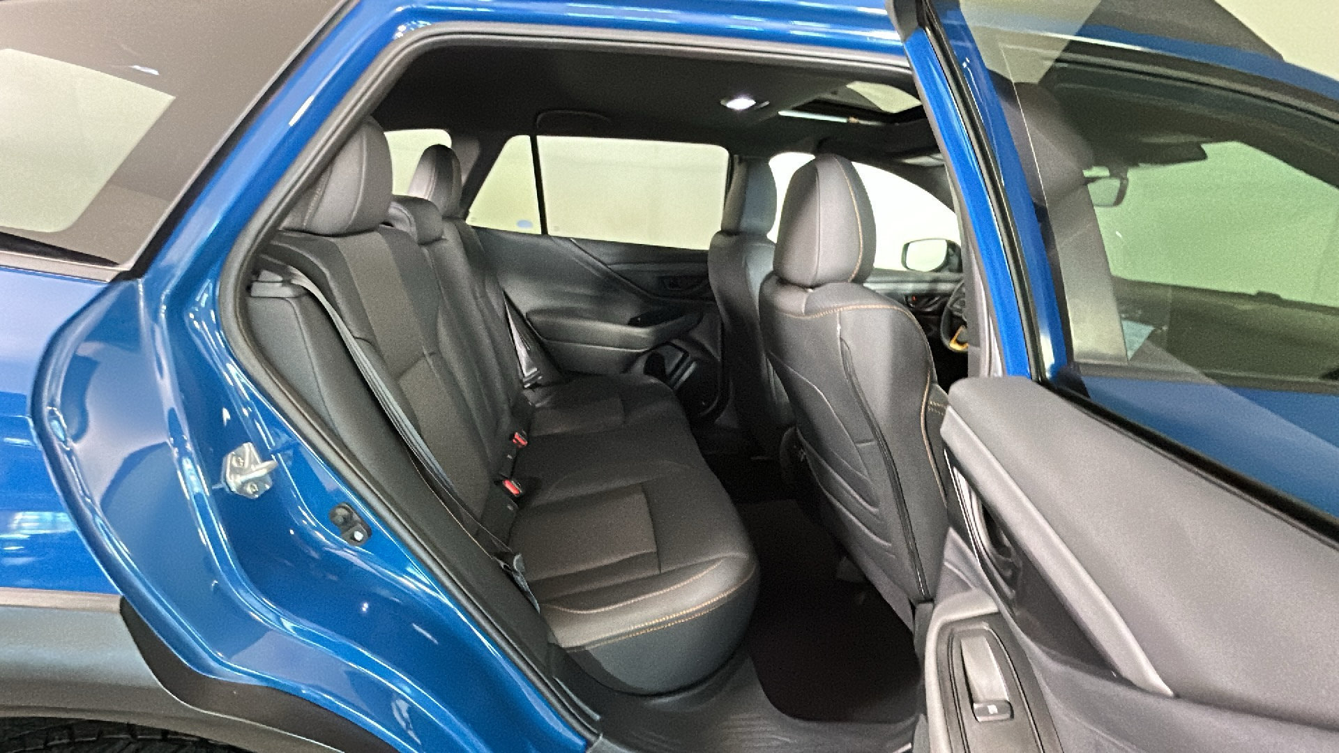 Used 2024 Subaru Outback Wilderness AWD/4WD image 36