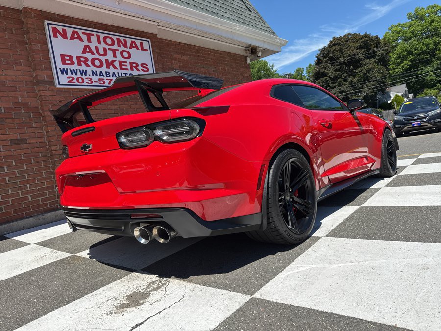 Used 2021 Chevrolet Camaro ZL1 RWD image 11
