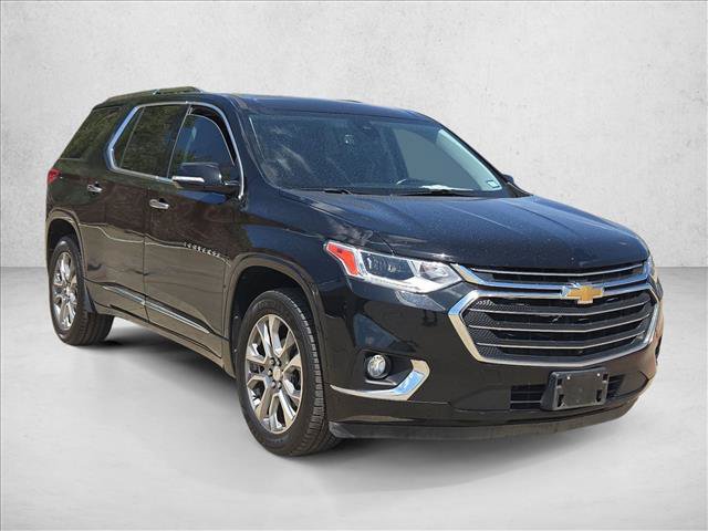 Used 2019 Chevrolet Traverse Premier w/ Driver Confidence II Package FWD image 3
