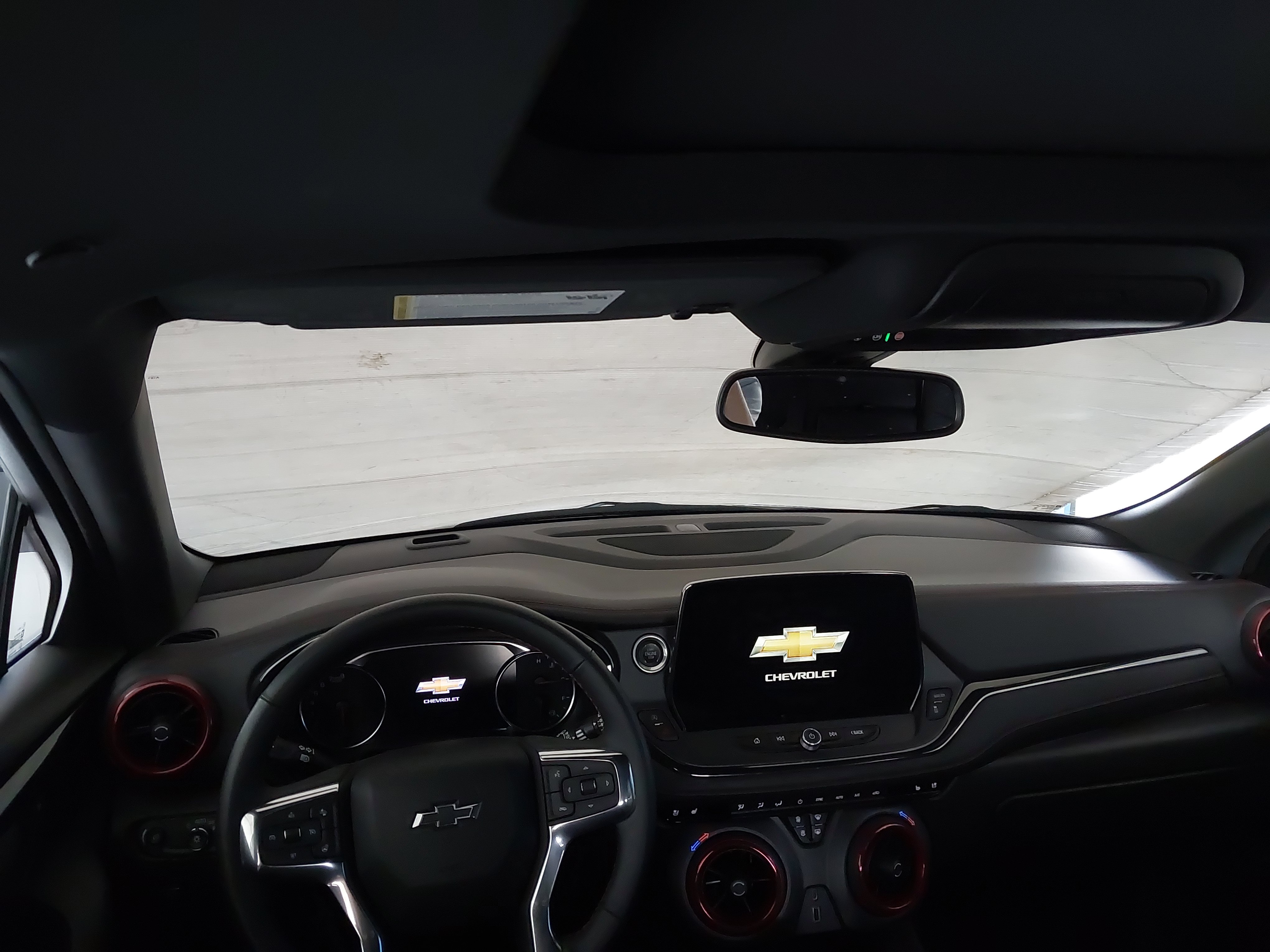 Used 2023 Chevrolet Blazer RS w/ Enhanced Convenience Package FWD image 5