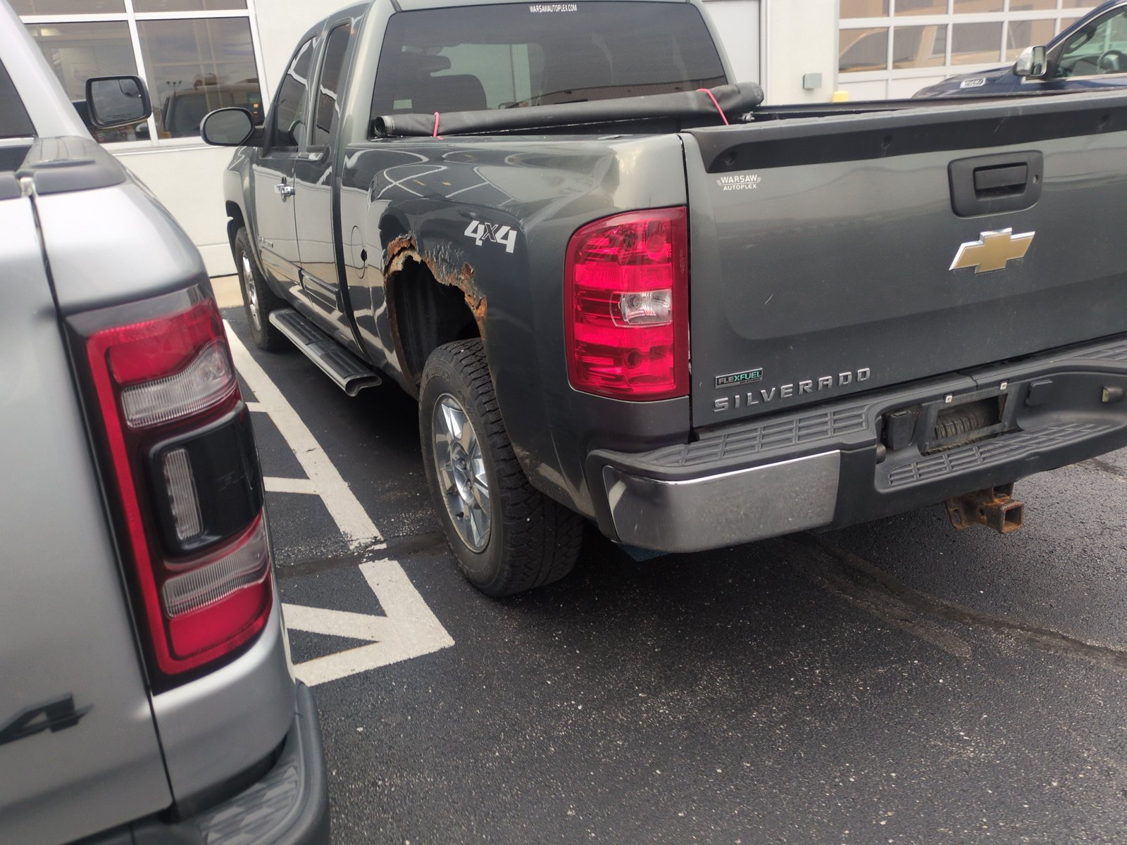 Used 2011 Chevrolet Silverado 1500 LT w/ All-Star Edition AWD/4WD image 7
