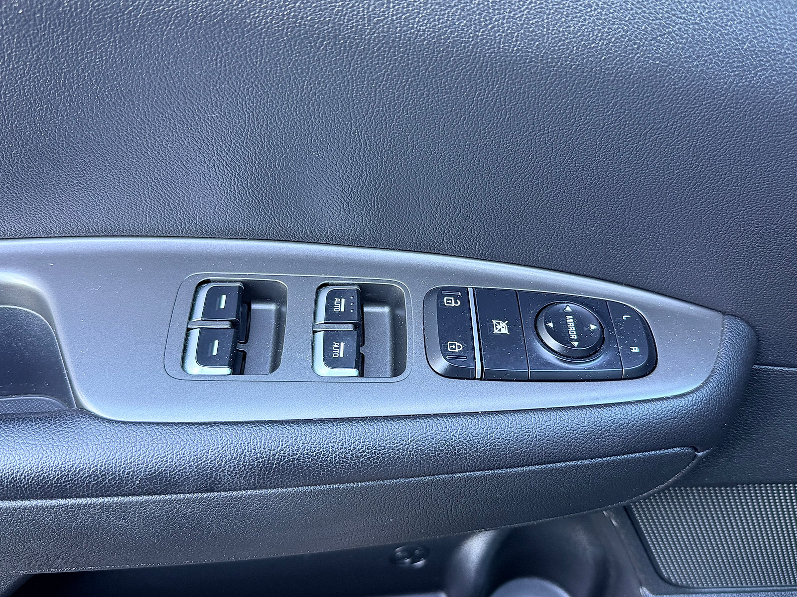 Used 2020 Kia Optima SE FWD image 22