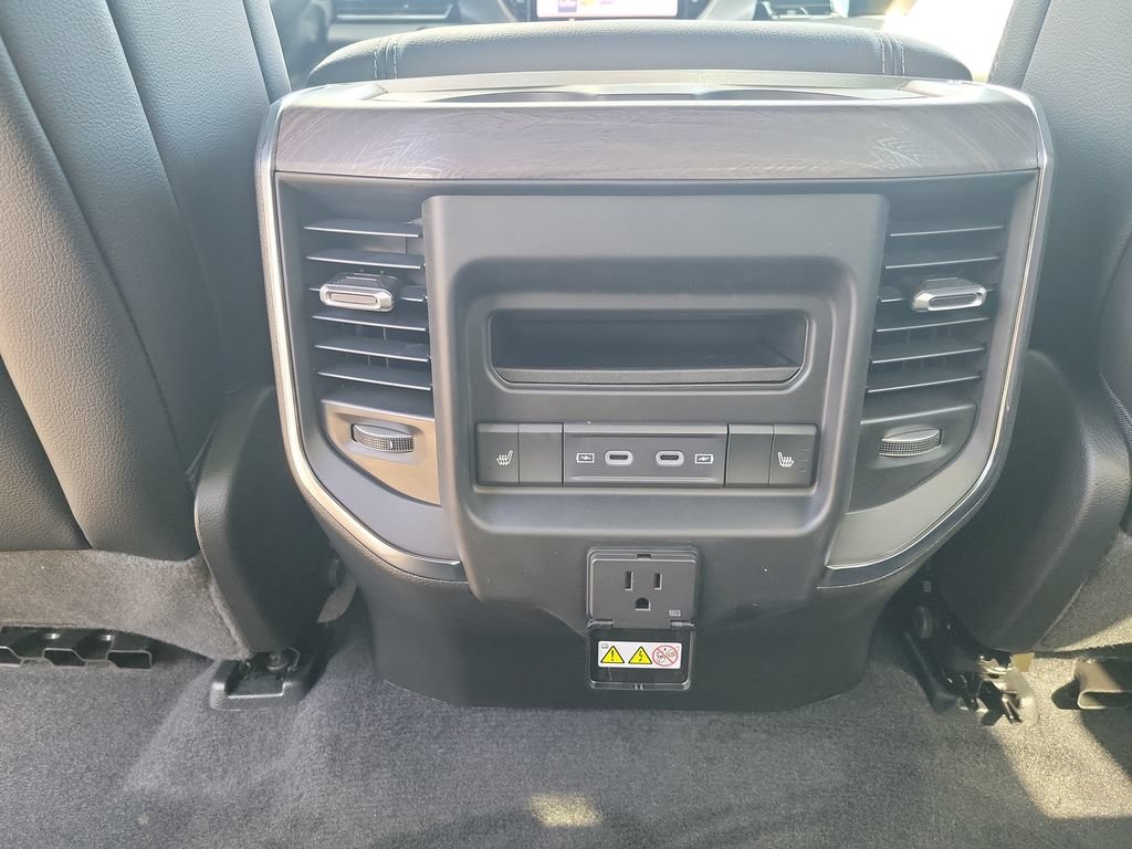 New 2026 RAM 1500 Laramie w/ Night Edition AWD/4WD image 11
