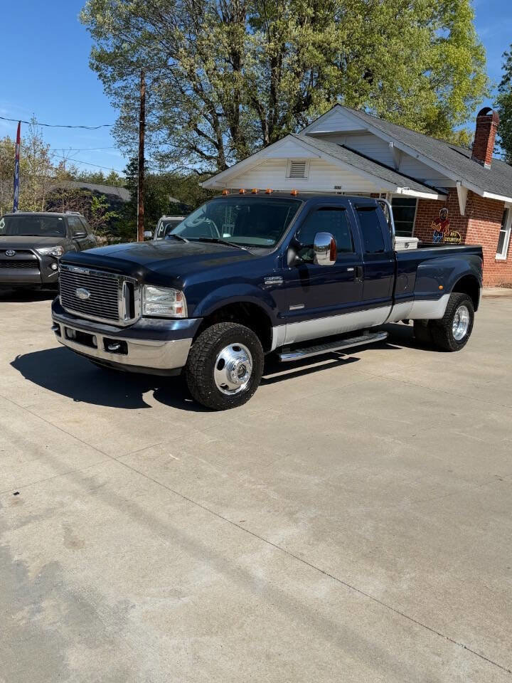 Used 2006 Ford F350 Lariat AWD/4WD image 1