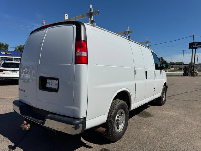 Used 2020 Chevrolet Express 3500 w/ Driver Convenience Package RWD image 7