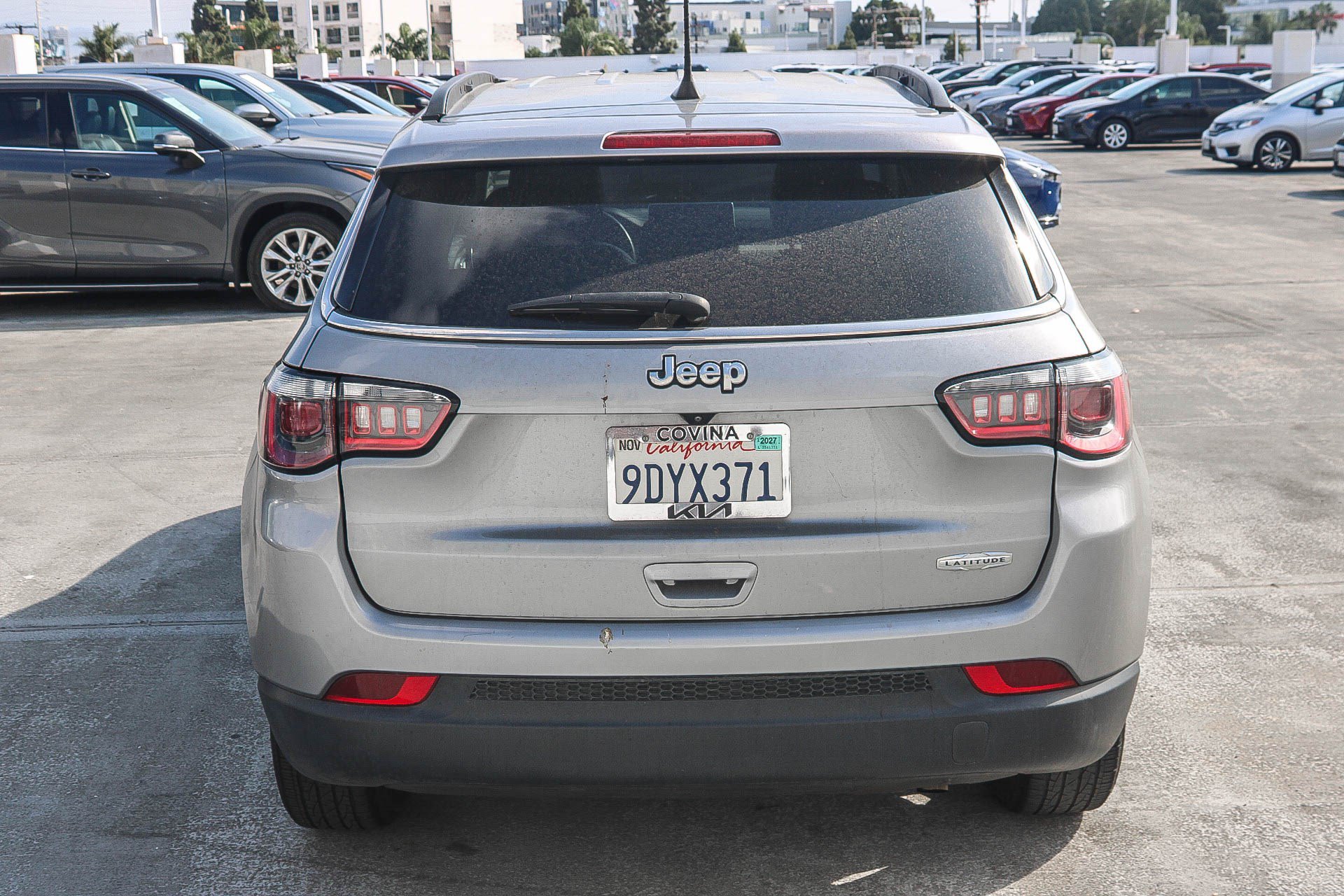 Used 2022 Jeep Compass Latitude w/ Convenience Group FWD image 14