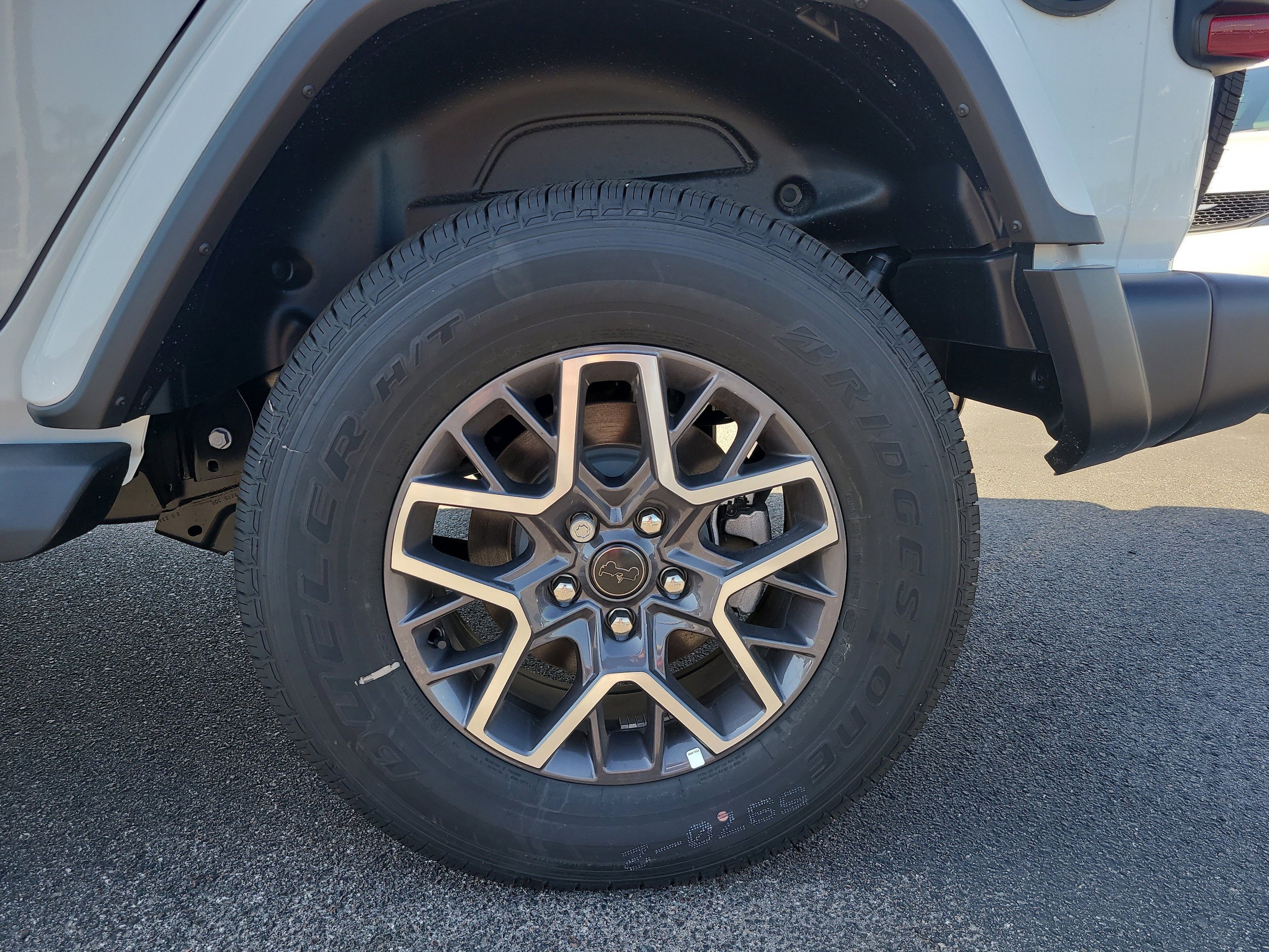New 2026 Jeep Wrangler Unlimited Sahara AWD/4WD image 9