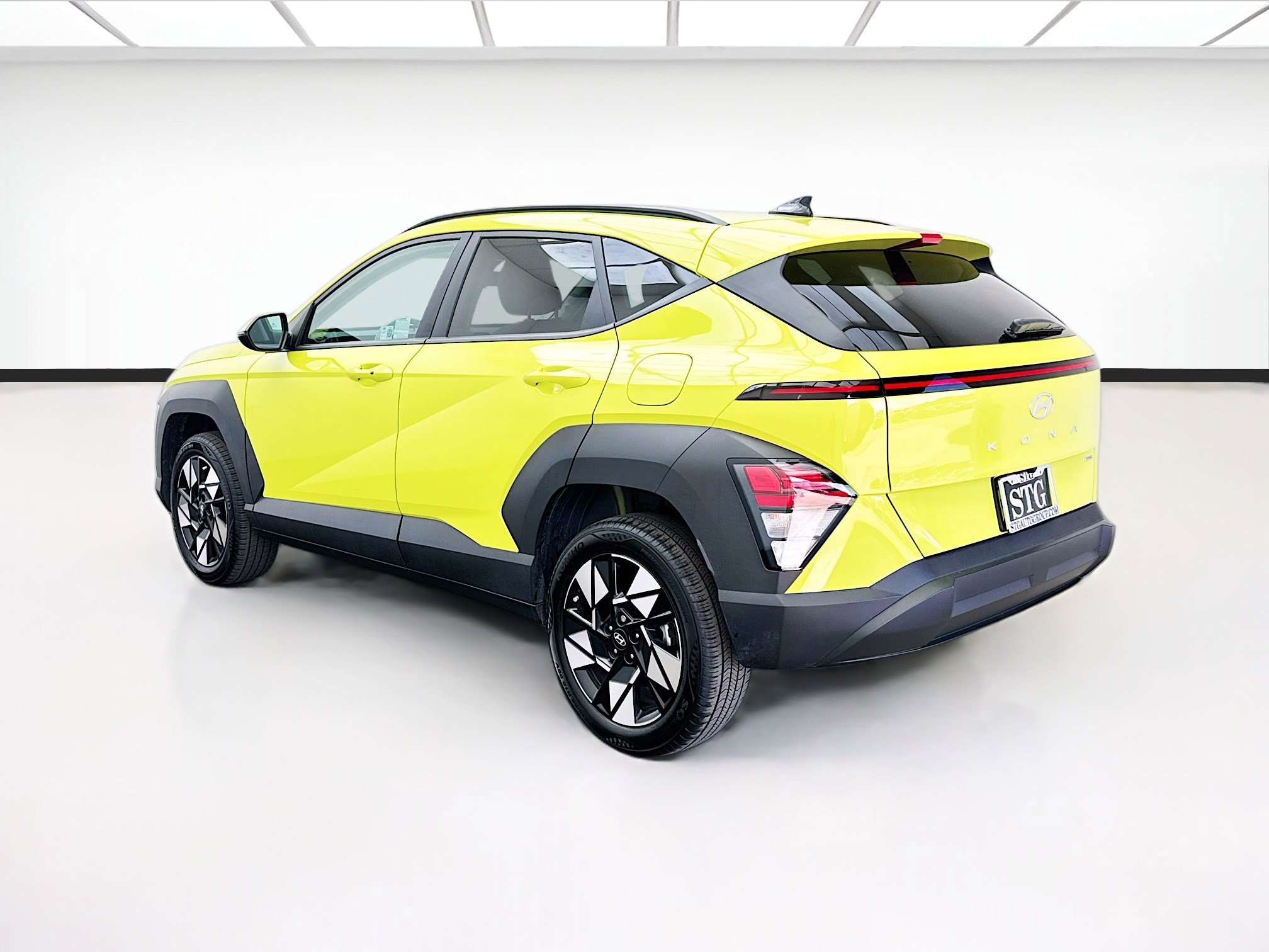 Used 2024 Hyundai Kona SEL AWD/4WD image 6
