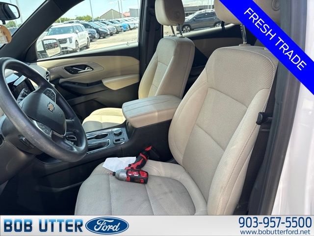 Used 2023 Chevrolet Traverse LS w/ Safety Package FWD image 8