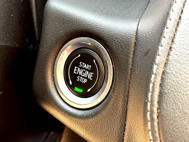 Used 2021 Chevrolet Suburban LT image 17