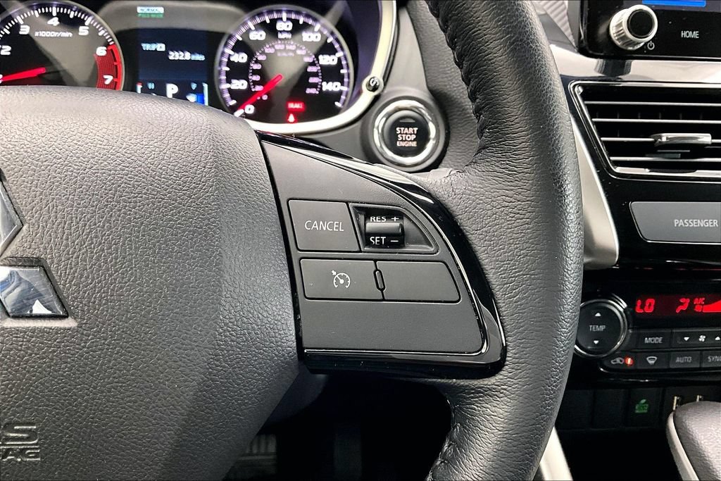 Used 2022 Mitsubishi Eclipse Cross AWD image 20