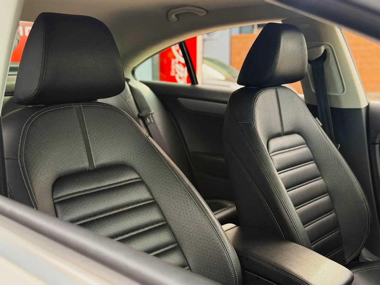 Used 2012 Volkswagen CC Sport image 9