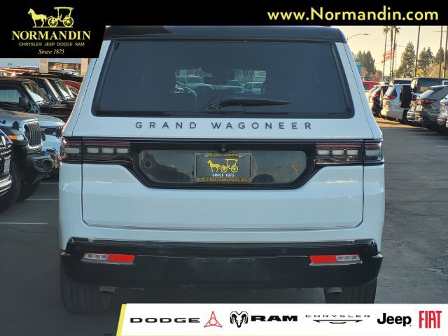 Used 2024 Jeep Grand Wagoneer L Series II w/ Quick Order Packagew 28T AWD/4WD image 4
