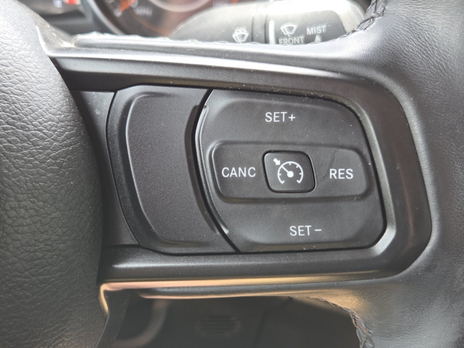 Used 2022 Jeep Gladiator Sport AWD/4WD image 10