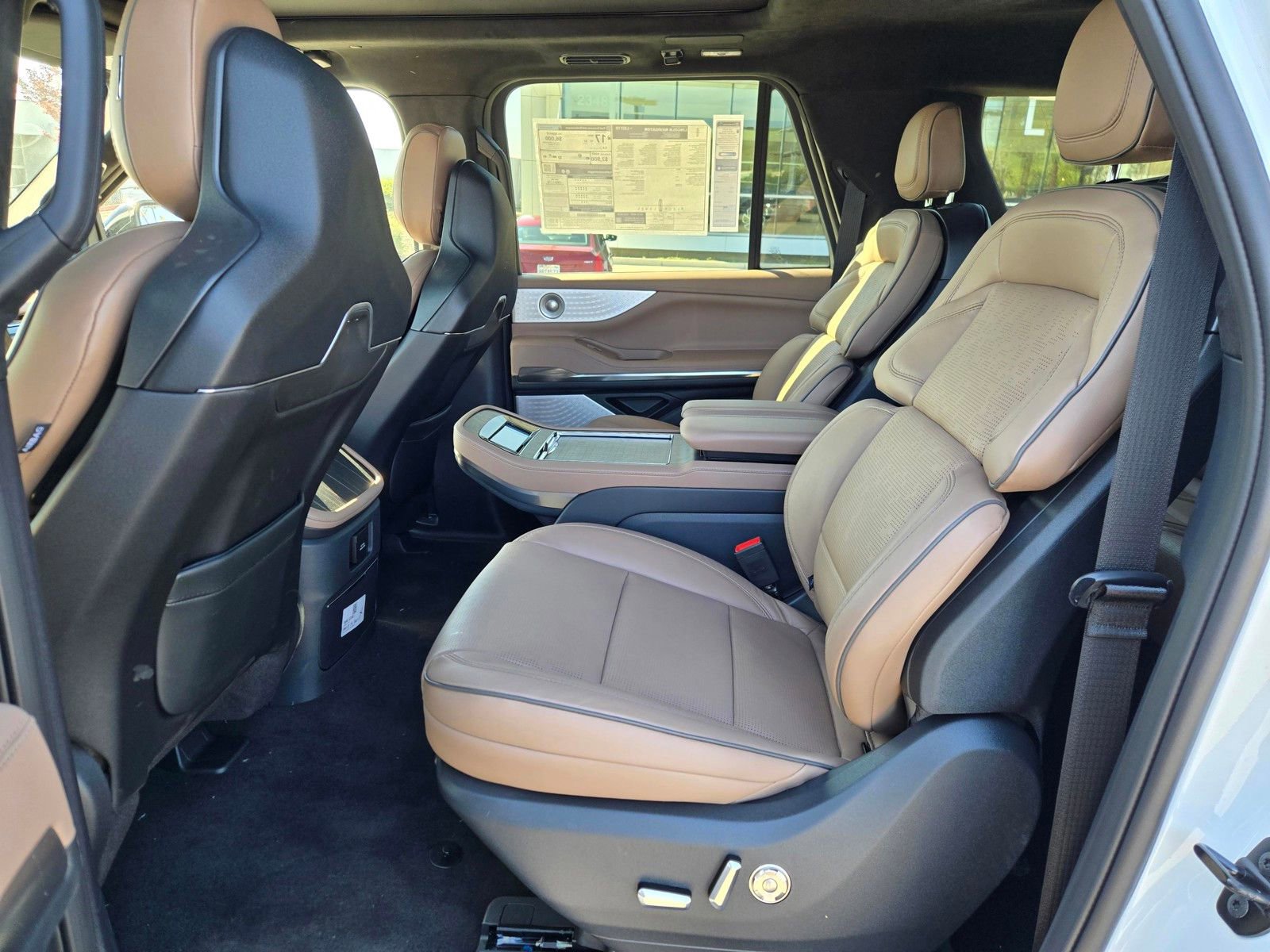 New 2026 Lincoln Navigator L Black Label AWD/4WD image 7