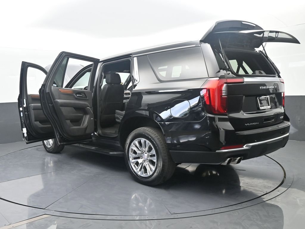 Used 2025 GMC Yukon Denali AWD/4WD image 92