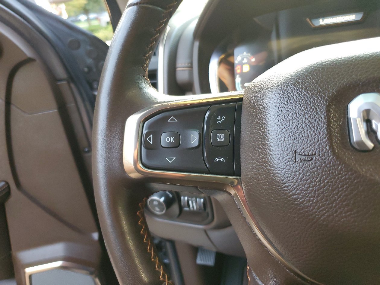 Used 2025 RAM 2500 Limited AWD/4WD image 28