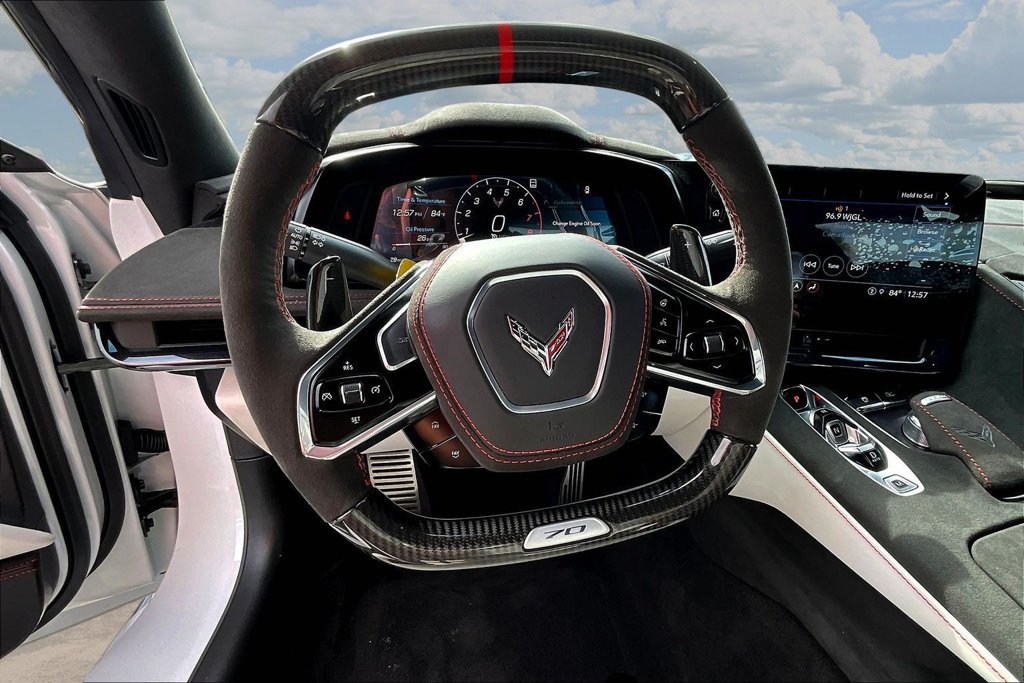 Used 2023 Chevrolet Corvette Z06 RWD image 8