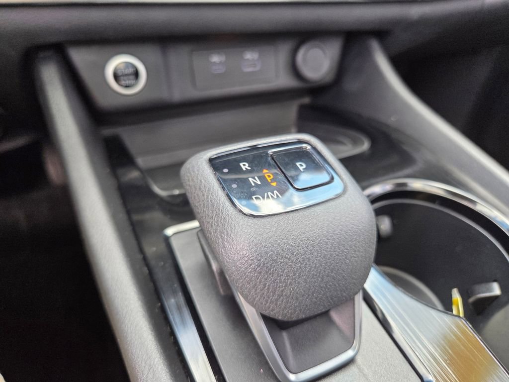 Used 2022 Nissan Rogue SV w/ SV Premium Package image 37