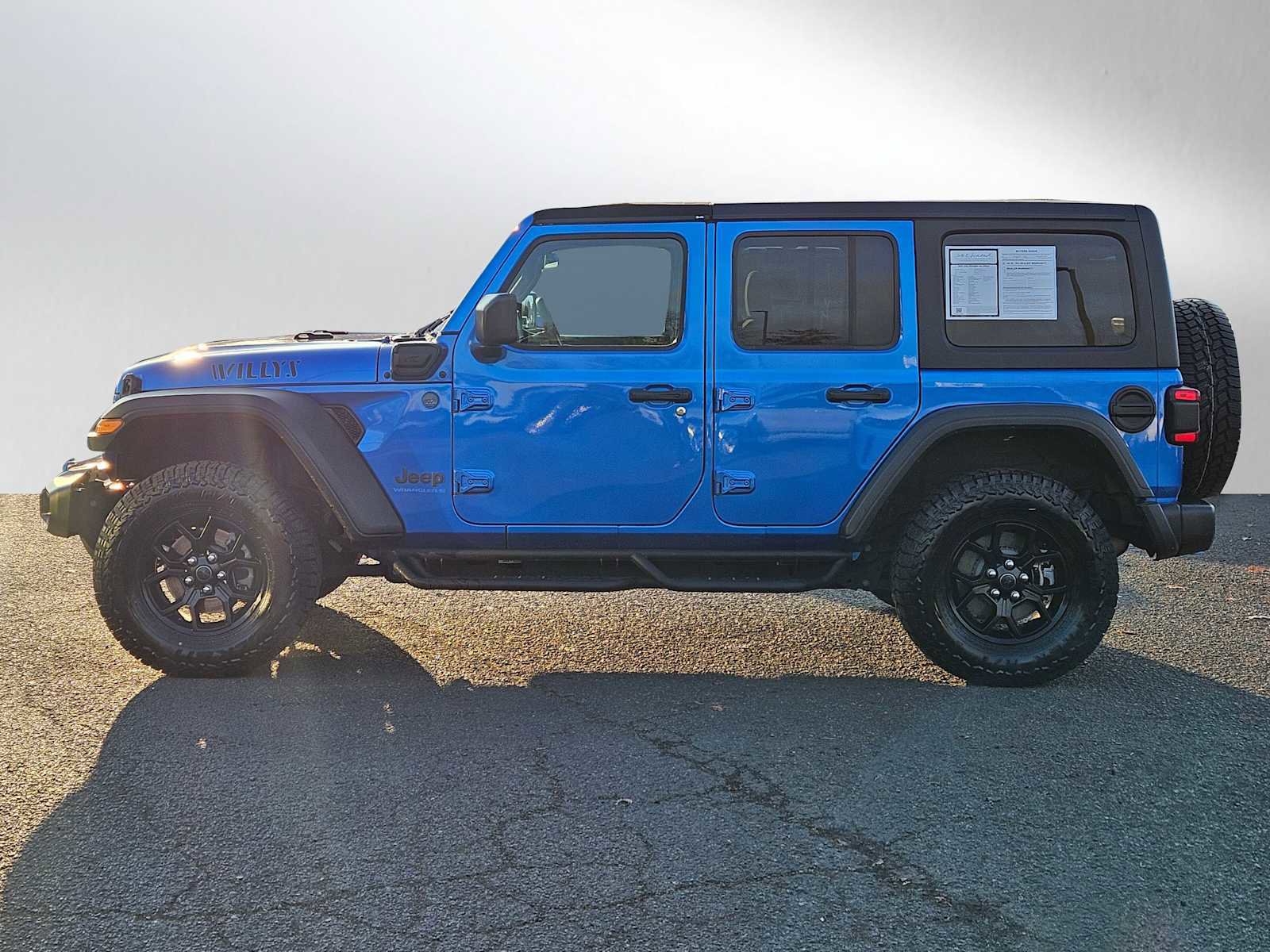 Used 2024 Jeep Wrangler Willys image 6