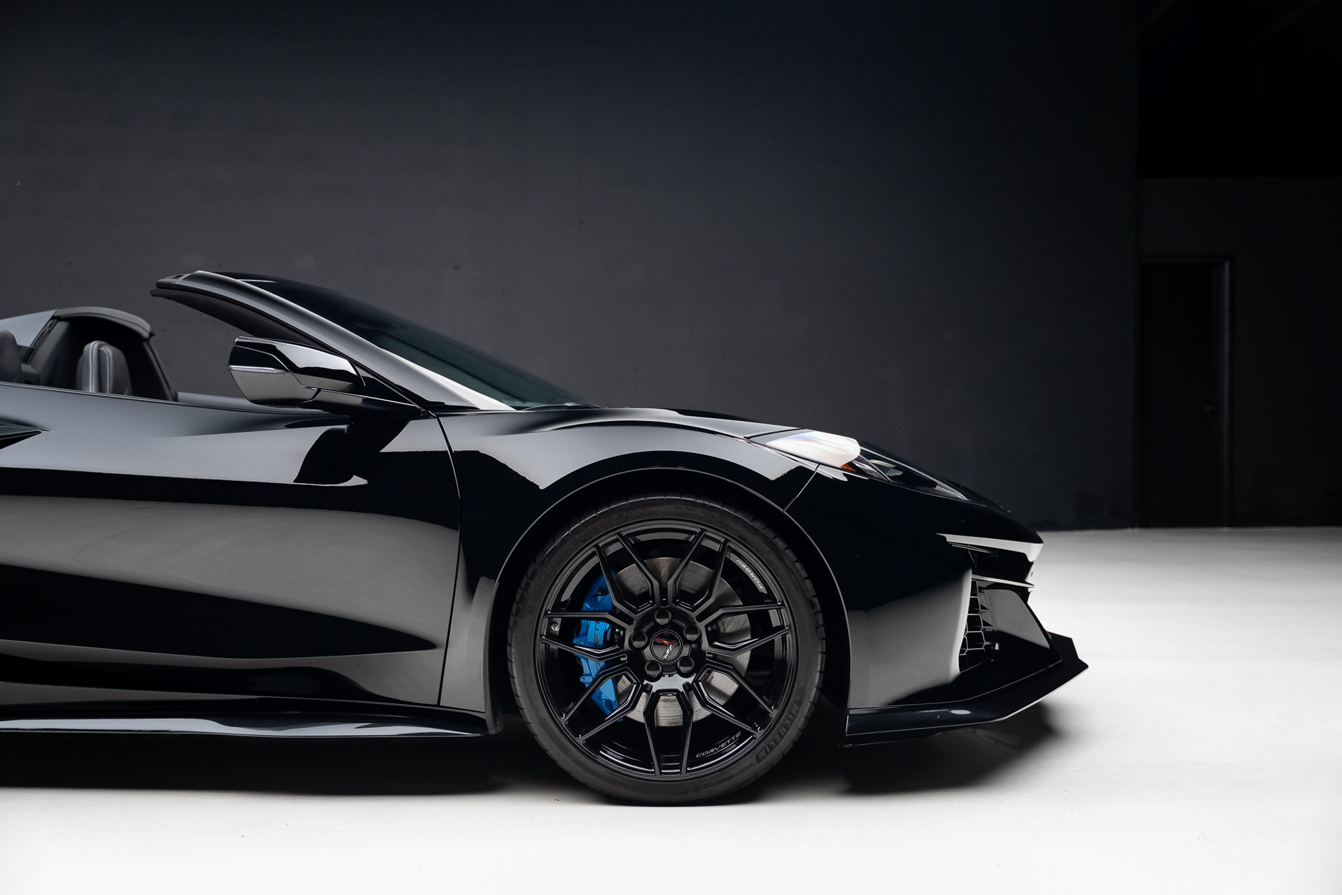 Used 2024 Chevrolet Corvette Z06 RWD image 40