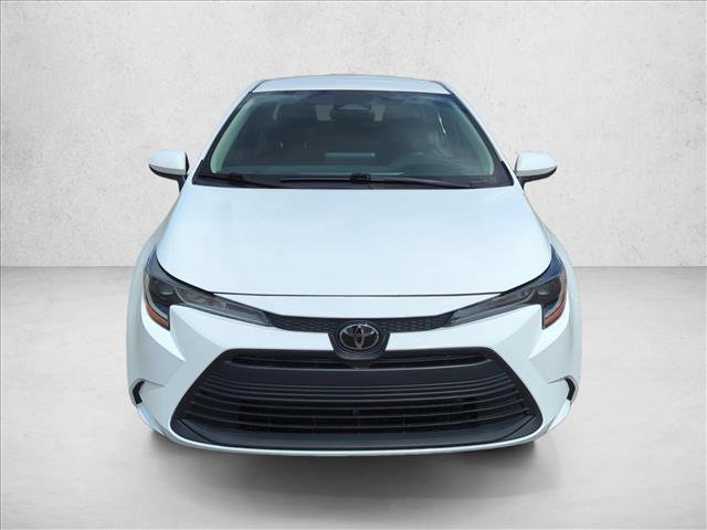 Used 2024 Toyota Corolla LE image 2
