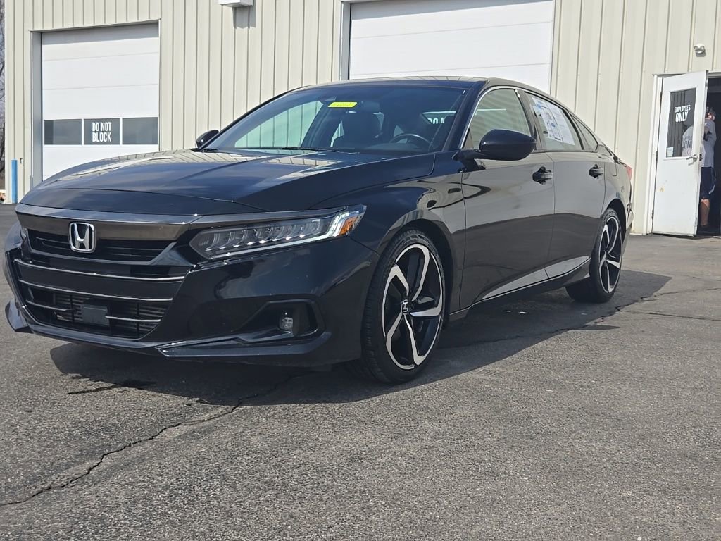 Used 2021 Honda Accord Sport image 3