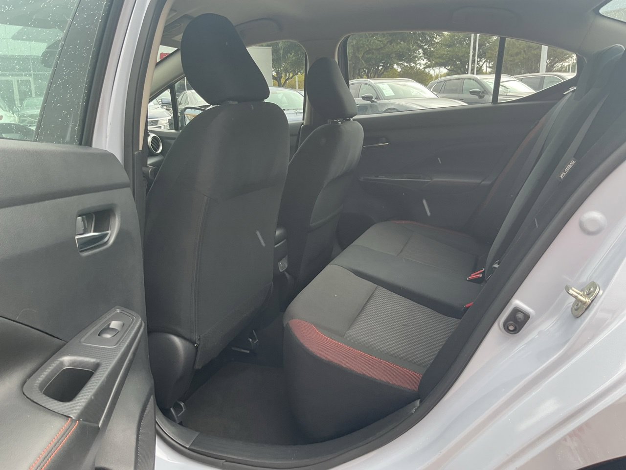 Used 2025 Nissan Versa SR FWD image 11