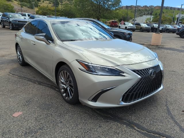 Used 2025 Lexus ES 300h w/ Accessory Package (Z1) FWD image 2