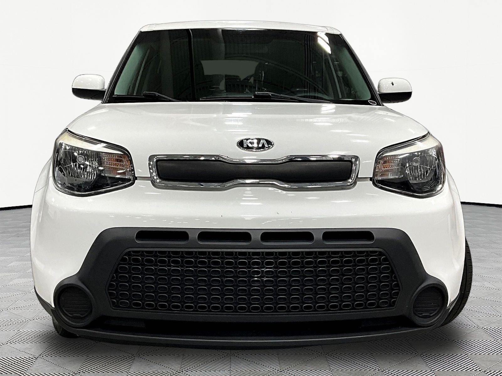 Used 2016 Kia Soul FWD image 2