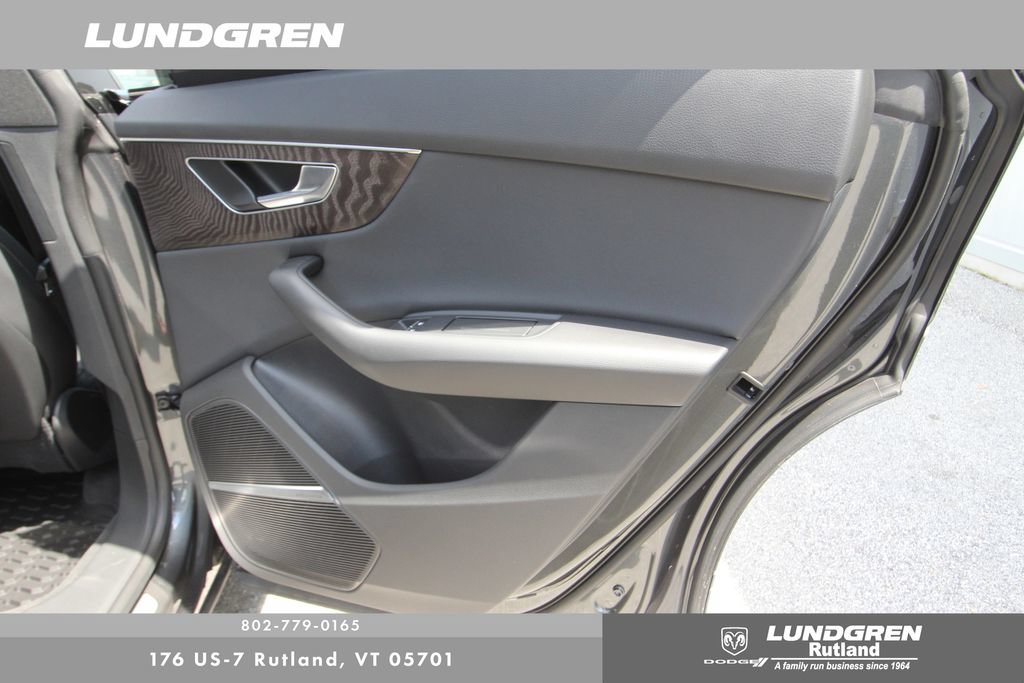 Used 2021 Audi Q8 Prestige AWD/4WD image 21