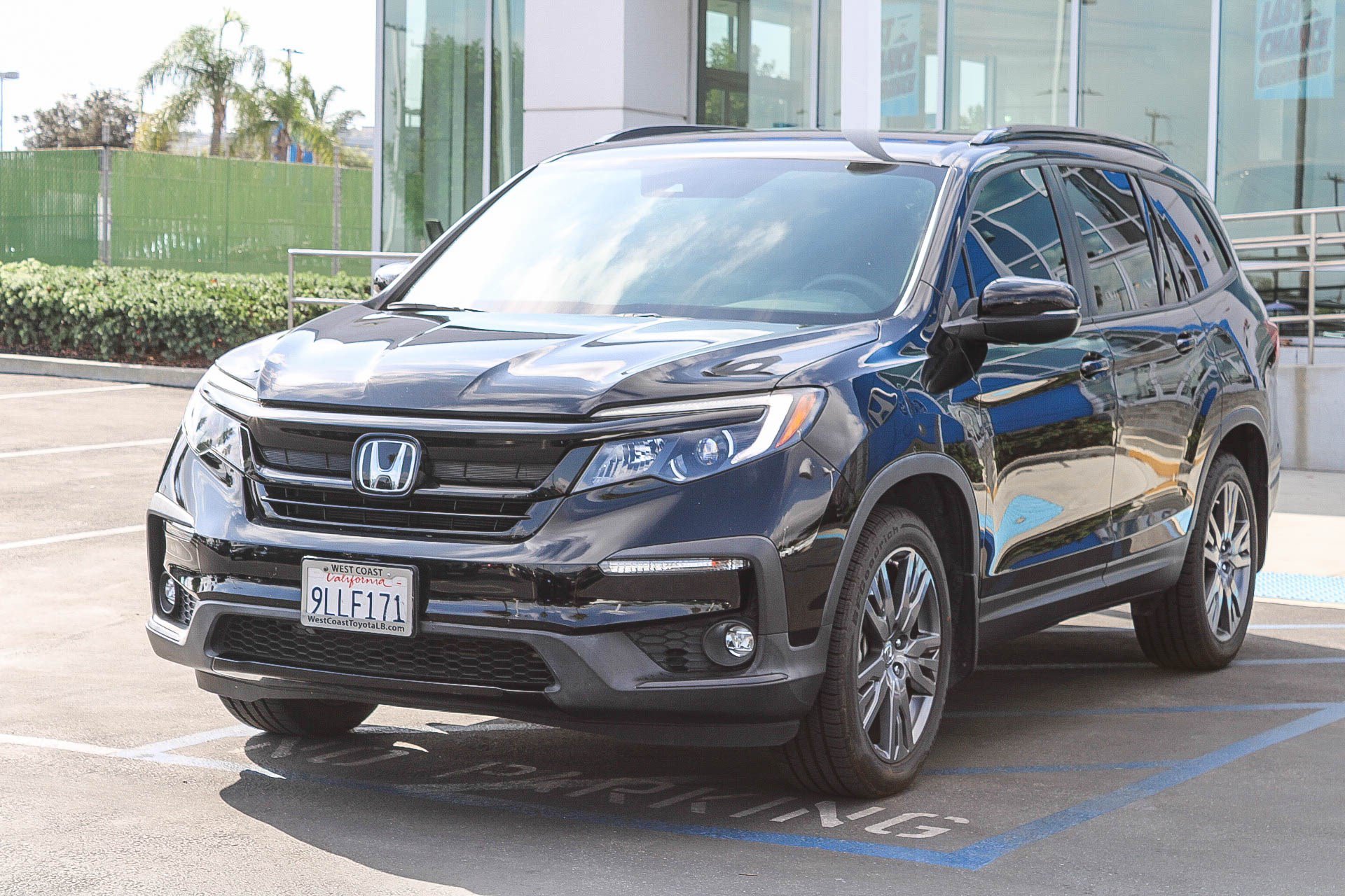Used 2022 Honda Pilot Sport image 3