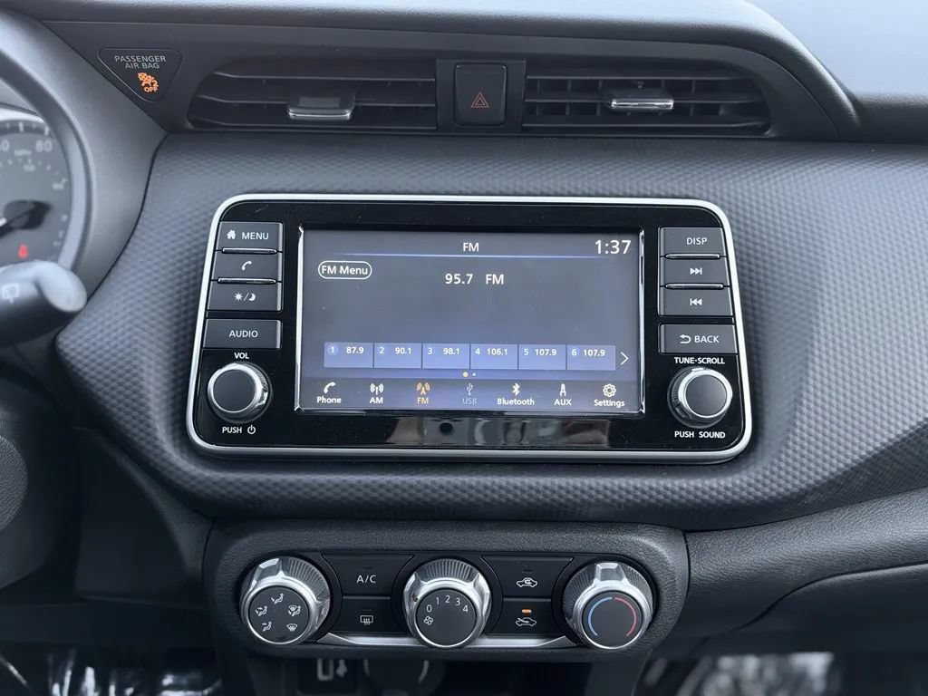 Used 2022 Nissan Kicks S FWD image 16