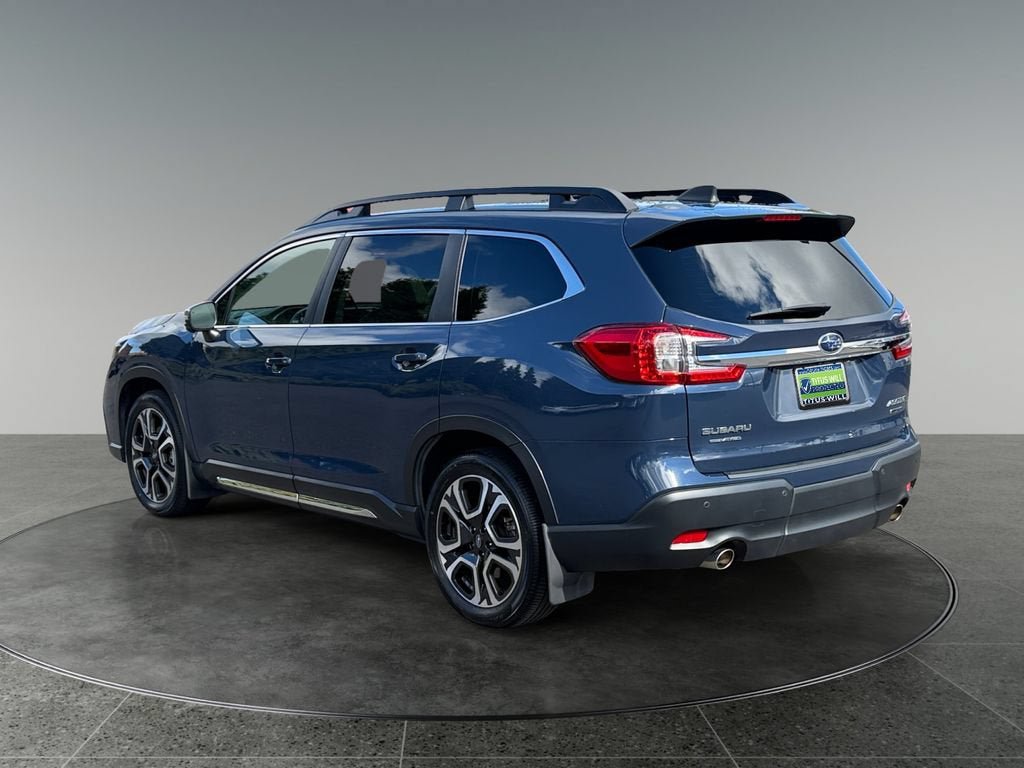 Used 2023 Subaru Ascent Limited w/ Technology Package AWD/4WD image 7