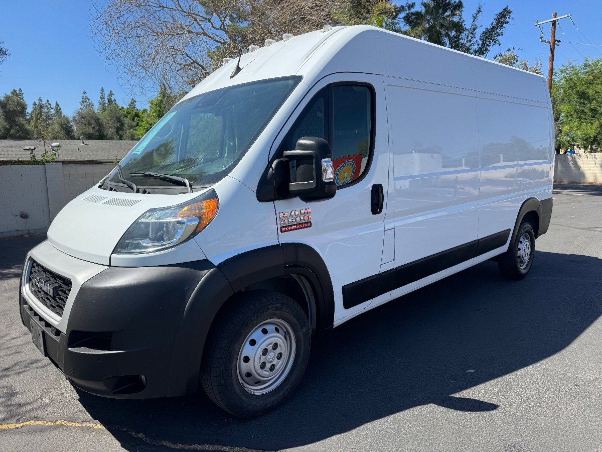Used 2022 RAM ProMaster 2500 w/ Interior LED Lighting Group FWD image 2