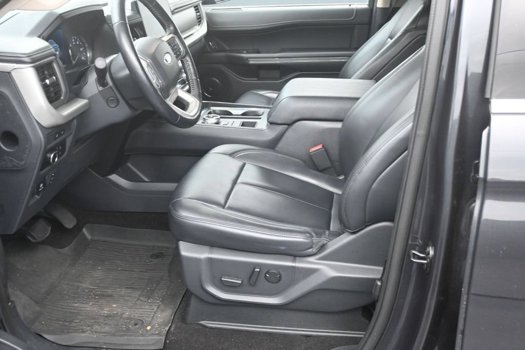 Used 2023 Ford Expedition XLT RWD image 10
