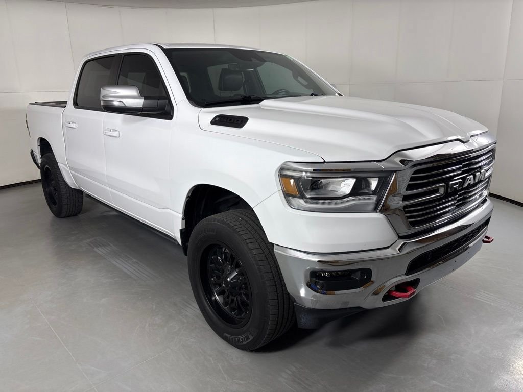 Used 2023 RAM 1500 Laramie AWD/4WD image 2
