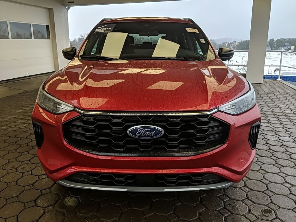 Used 2023 Ford Escape ST-Line w/ Tech Pack #1 video 2