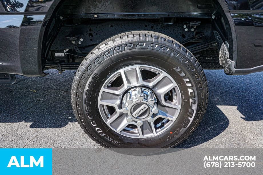 Used 2023 Ford F350 Lariat image 17