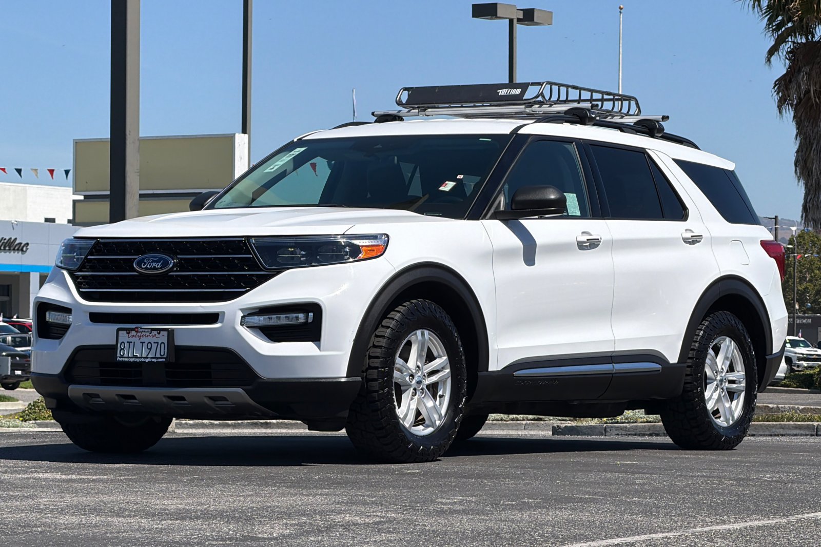 Used 2020 Ford Explorer XLT w/ Equipment Group 202A RWD image 9