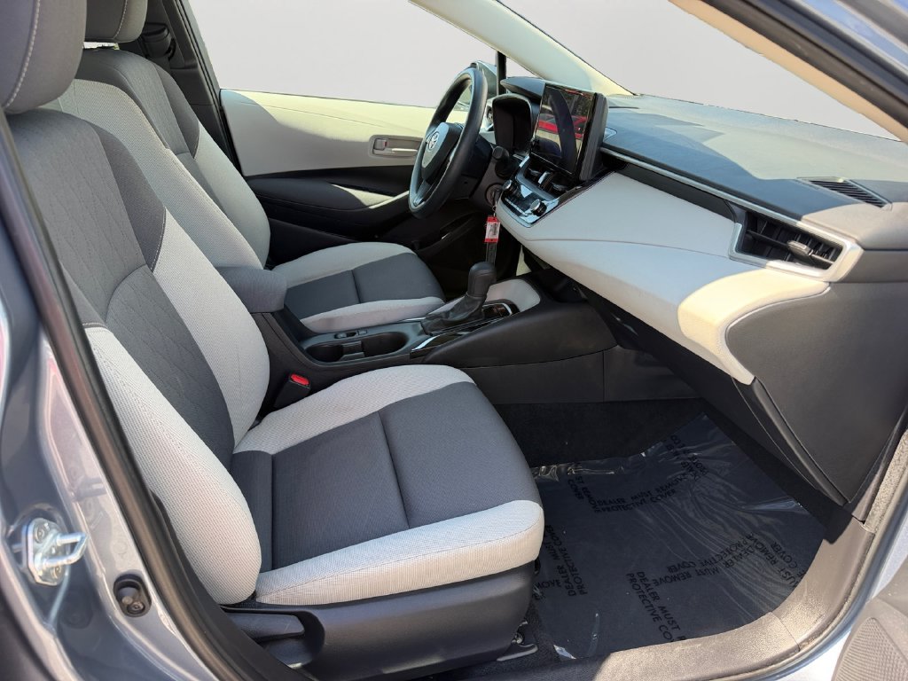Used 2024 Toyota Corolla LE FWD image 8