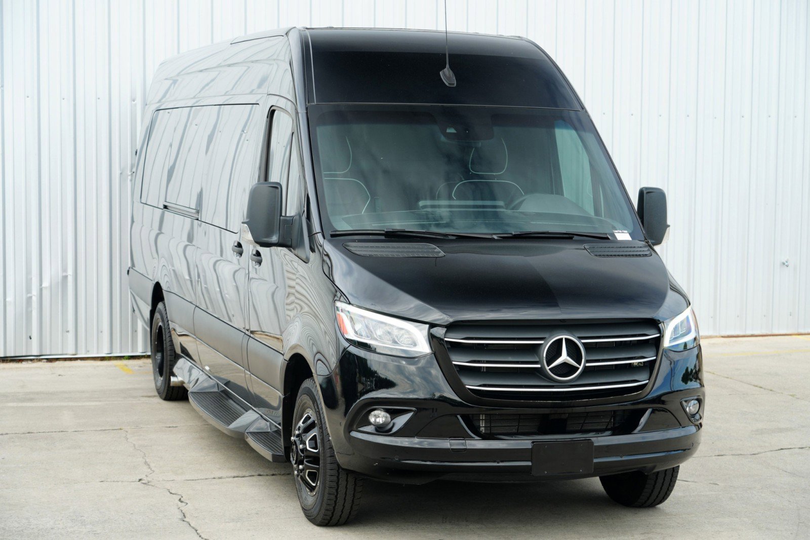 Used 2023 Mercedes-Benz Sprinter 3500 image 99