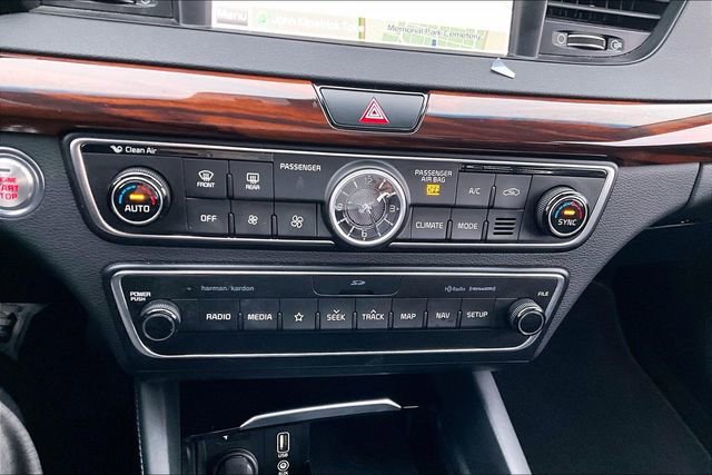 Used 2019 Kia Cadenza Technology image 31