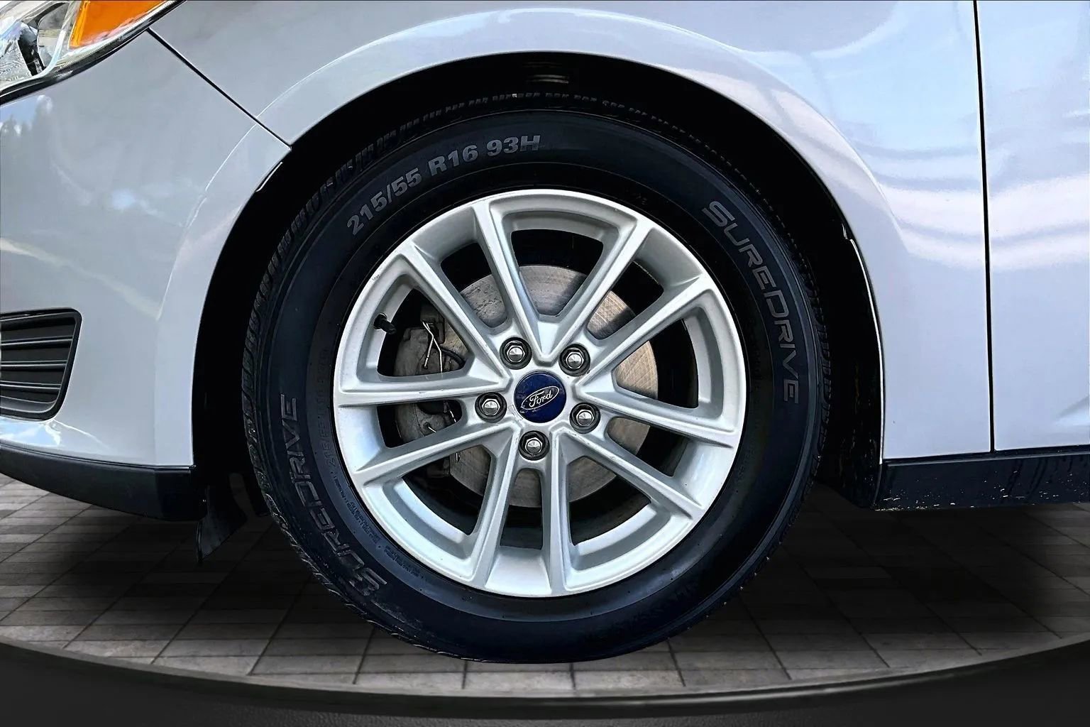 Used 2017 Ford Focus SE FWD image 29