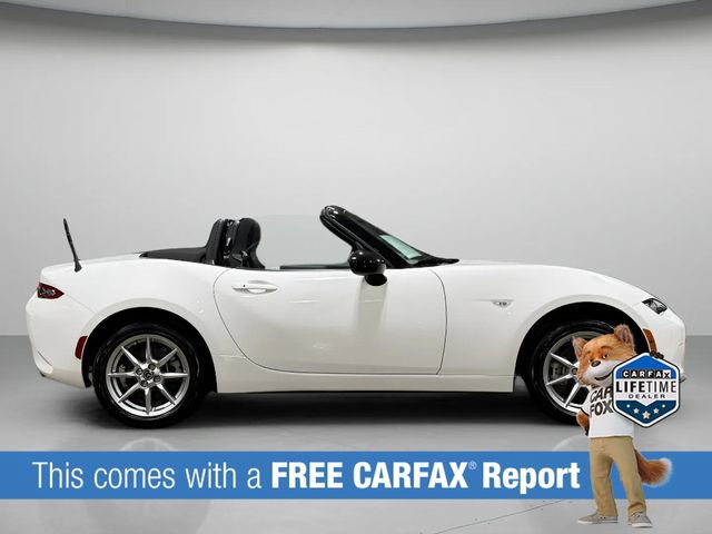 Used 2017 MAZDA MX-5 Miata Sport RWD image 4