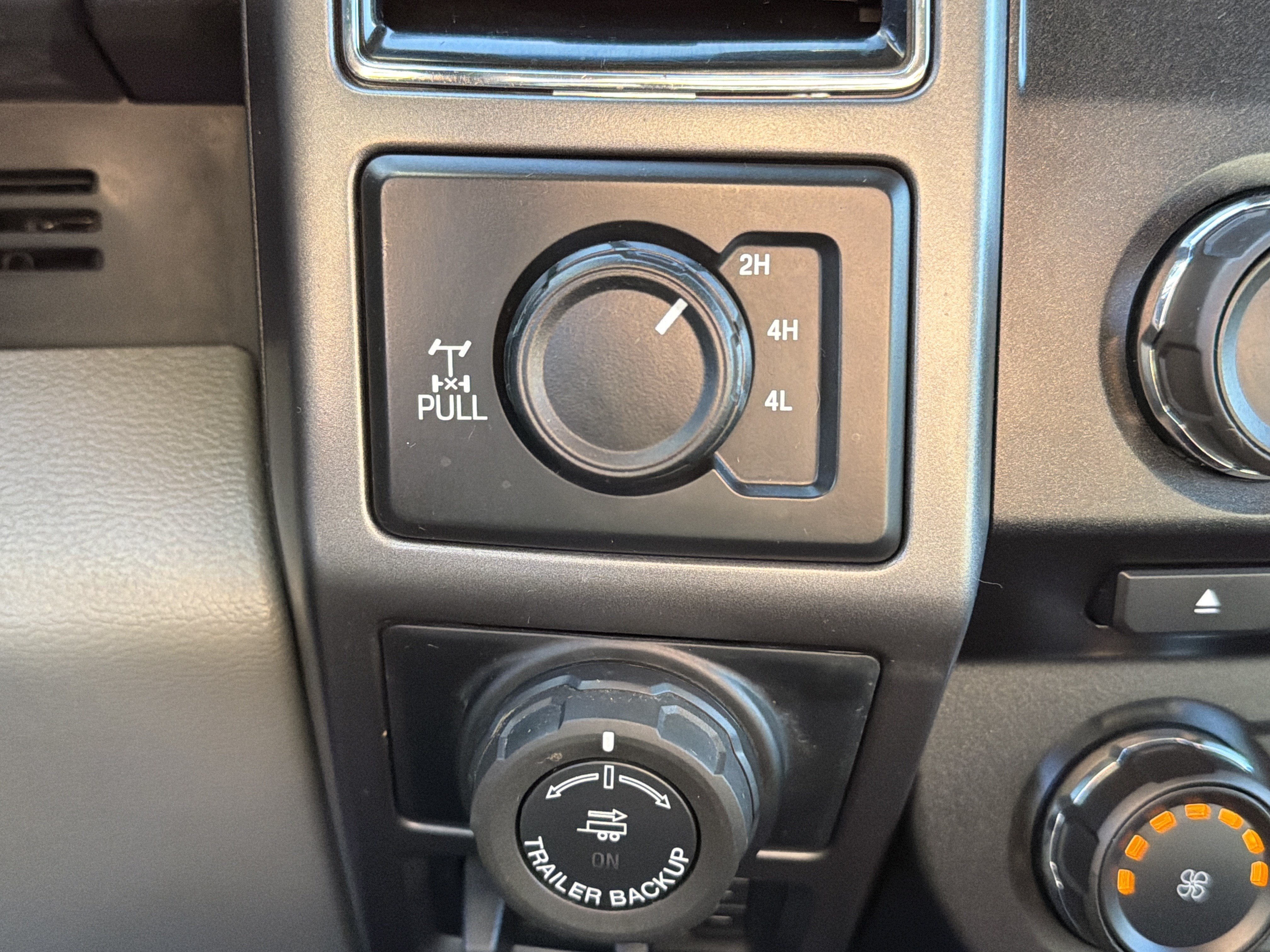 Used 2018 Ford F150 XLT w/ Equipment Group 301A Mid AWD/4WD image 23