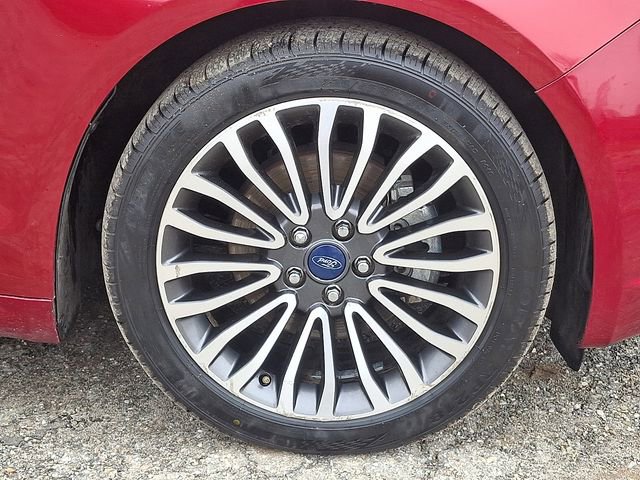 Used 2018 Ford Fusion Titanium AWD/4WD image 25