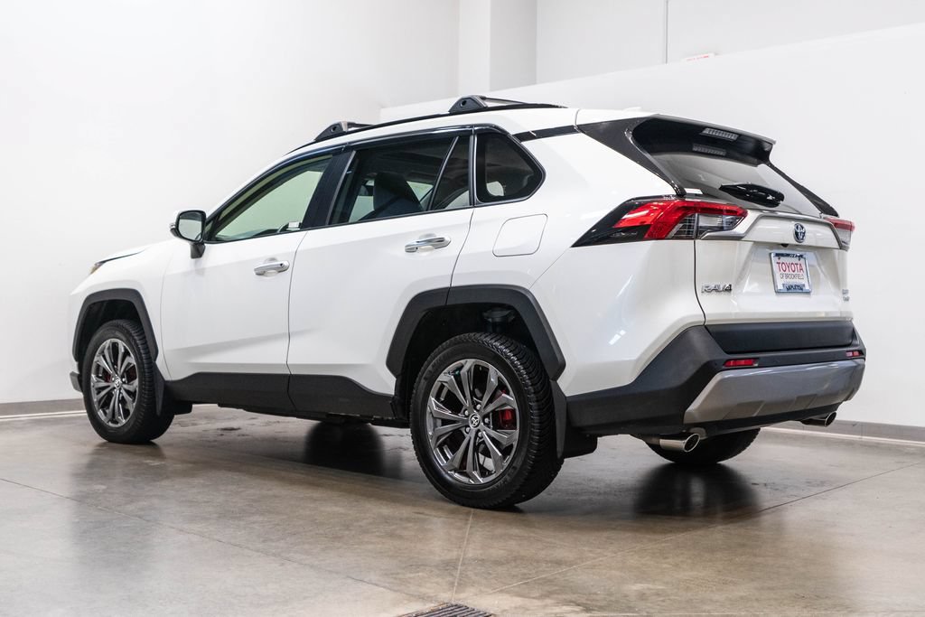 Used 2022 Toyota RAV4 Limited w/ Limited Grade Weather Package AWD/4WD image 7